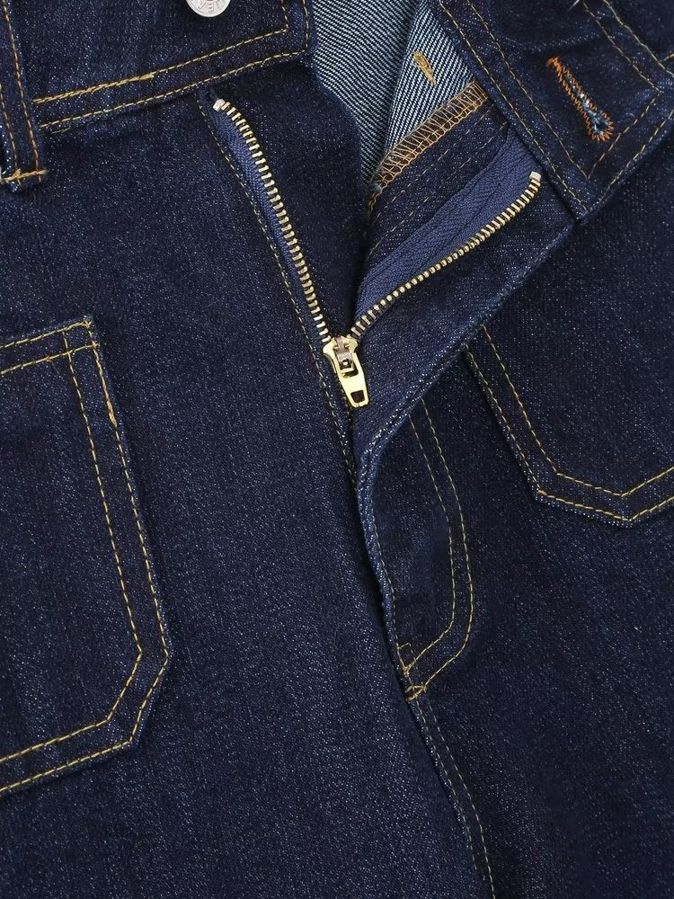 Jeans mit Federreißverschluss, Knopfverschluss, ungesäumtem Saum, hoher Taille und weitem Bein