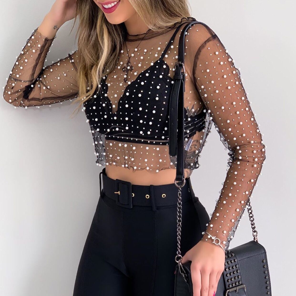 Chemise en dentelle transparente sexy super fée populaire, perles de diamant brillantes, vêtements d'intérieur, vêtements d'extérieur, haut à manches longues en maille pour femmes