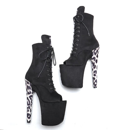 Leecabe 20CM/8 pouces Léopard avec tige en daim blanc Chaussures de pole dance Bottes à talons hauts et plateforme Bottes de pole dance à bout ouvert