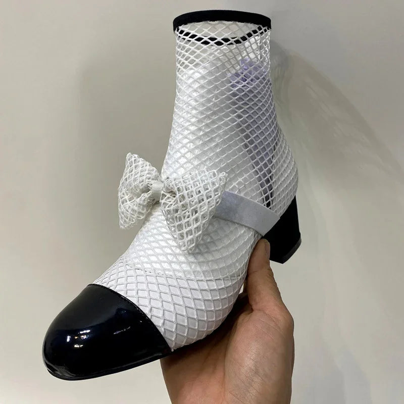 2023 Été Nouvelles Bottes En Maille Sexy À Noeud Papillon Talons Hauts Bout Rond Talons Courts Sandales Strass Évider Grande taille 34-46 Chaussures De Bal